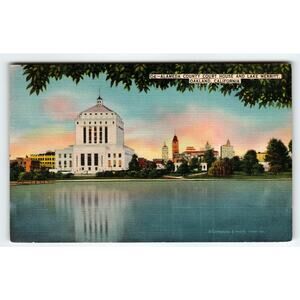 Vintage Linen Postcard Alameda County Court House & Lake Merritt Oakland